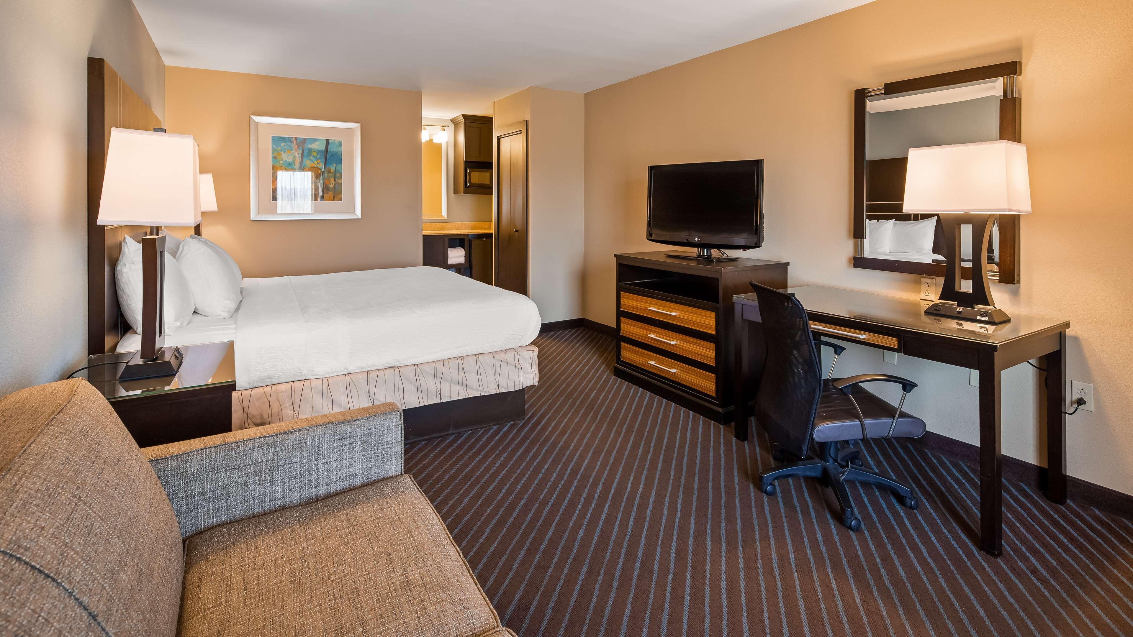 Best Western Newport Inn Bagian luar foto