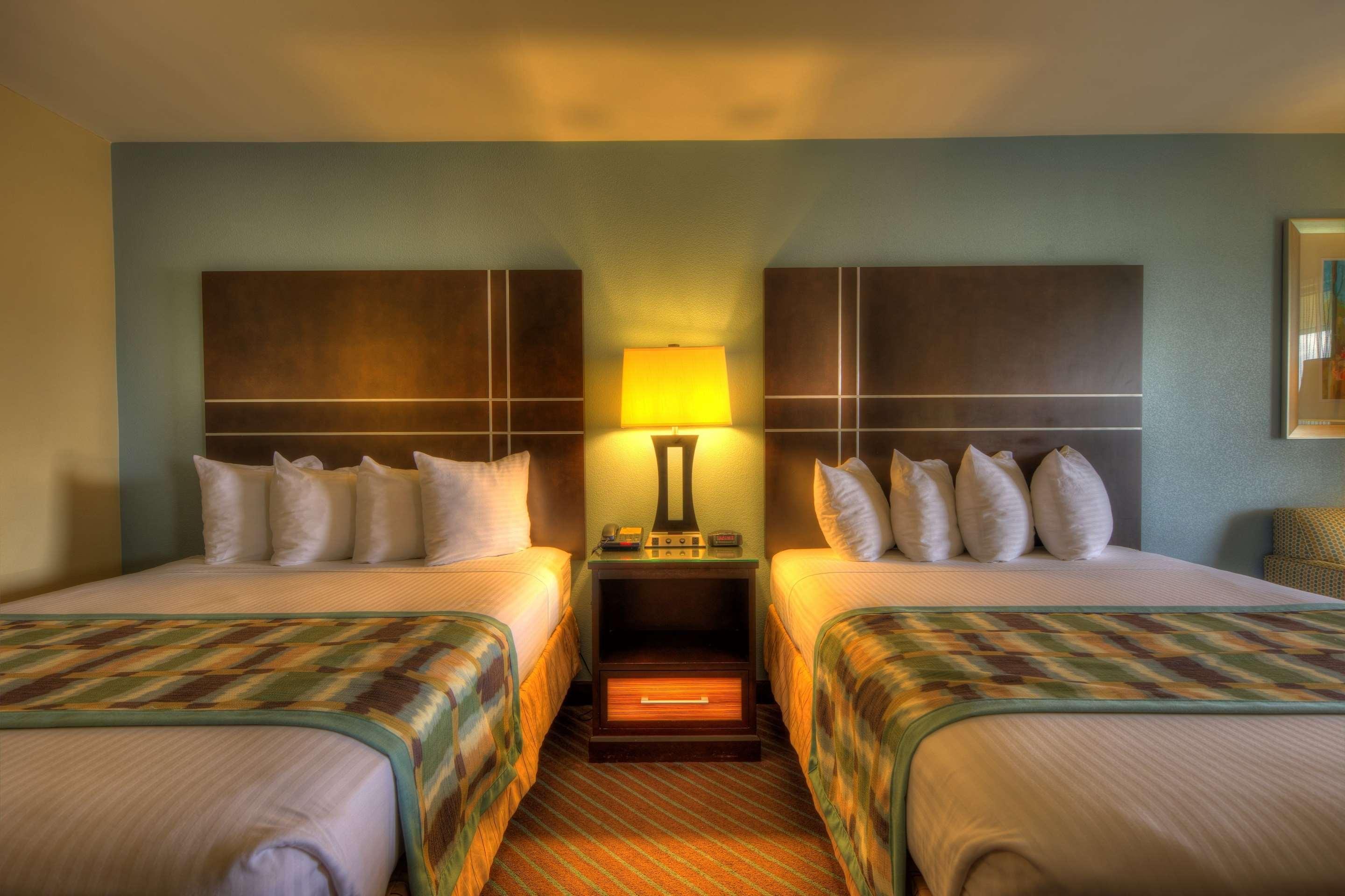 Best Western Newport Inn Bagian luar foto