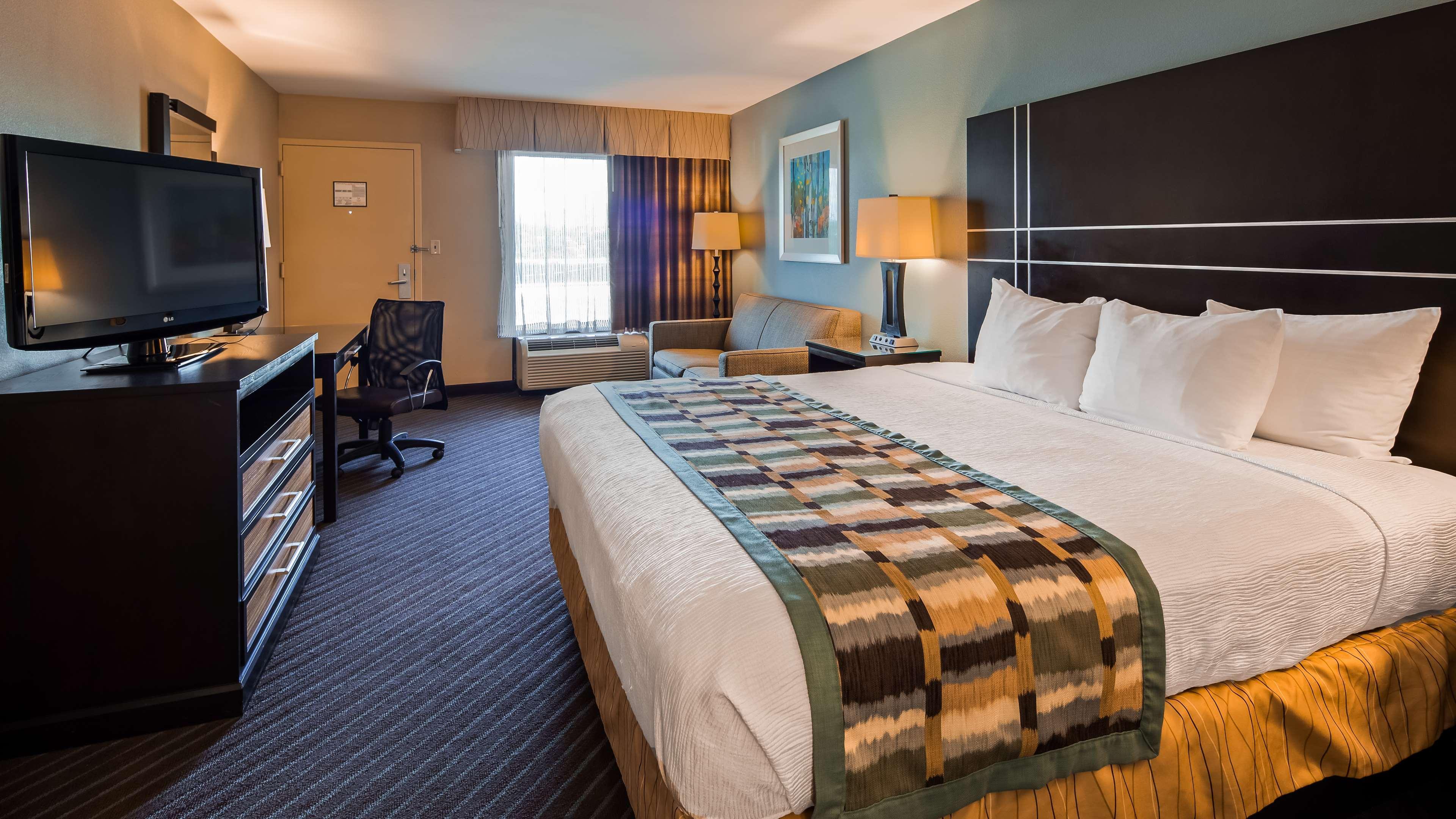 Best Western Newport Inn Bagian luar foto