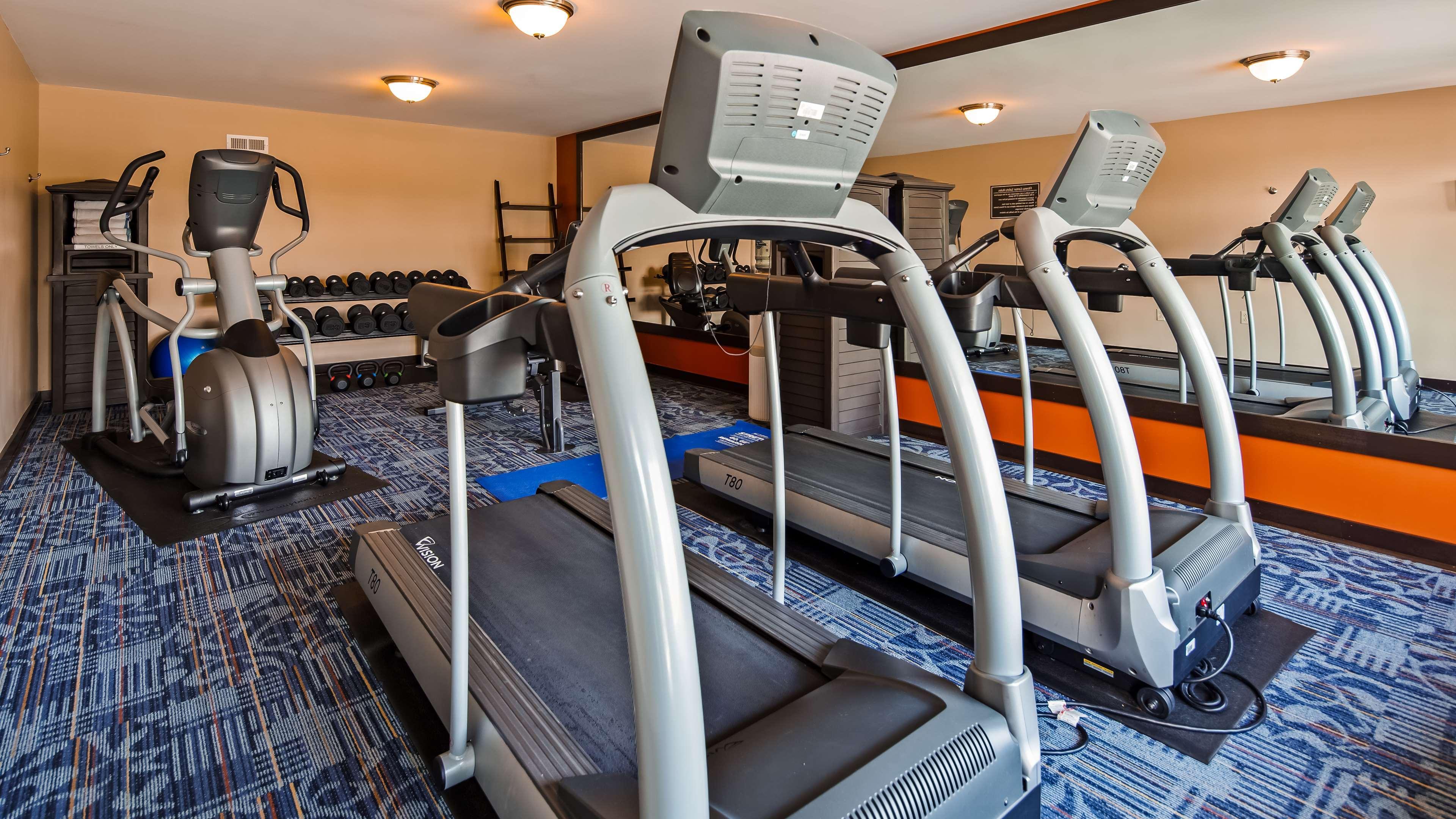 Best Western Newport Inn Bagian luar foto