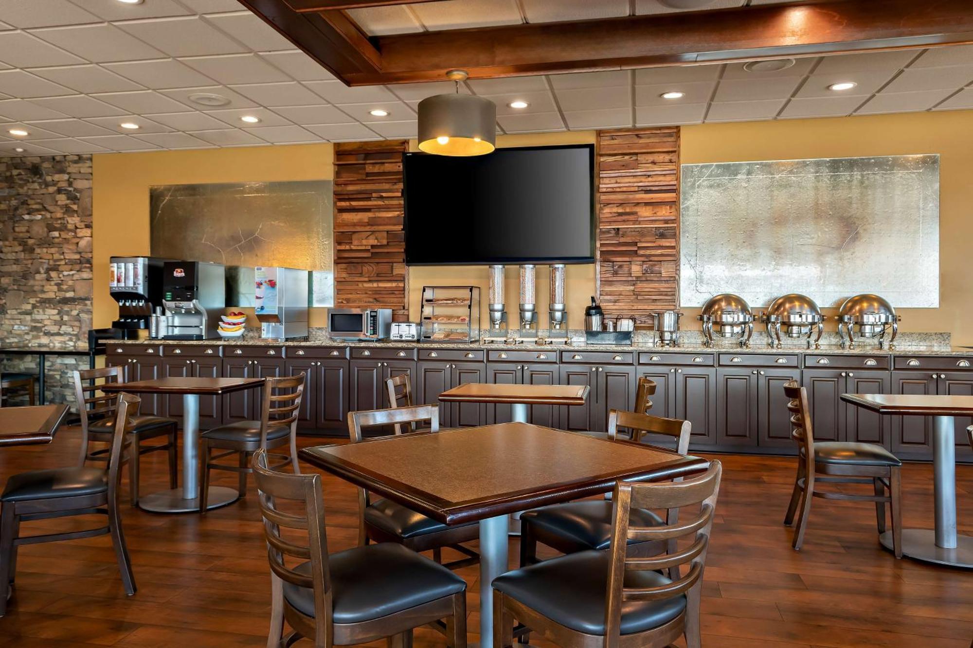 Best Western Newport Inn Bagian luar foto